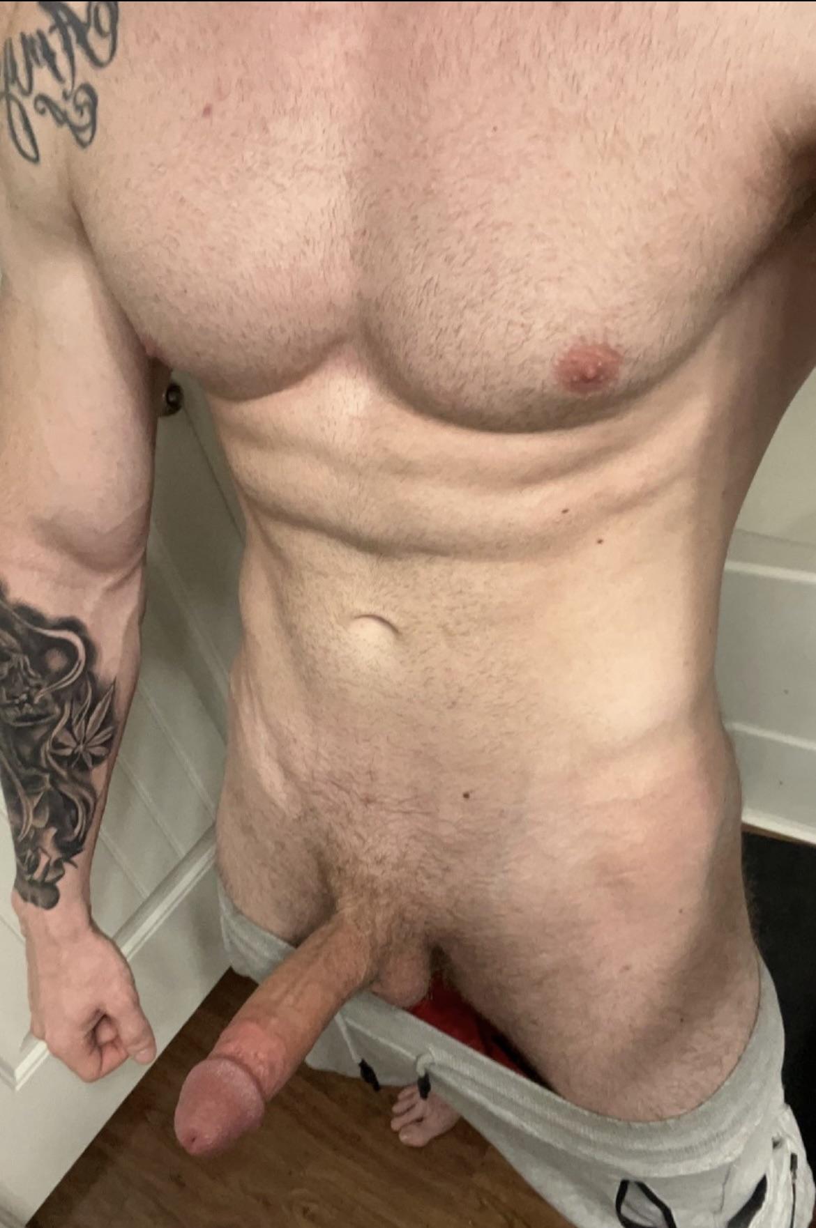 Best pic from r/BigDickWhiteDudes