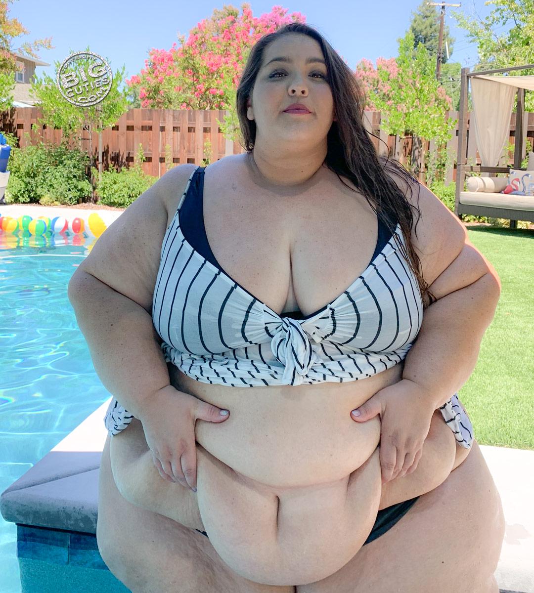 Best pic from r/BoberryBBW