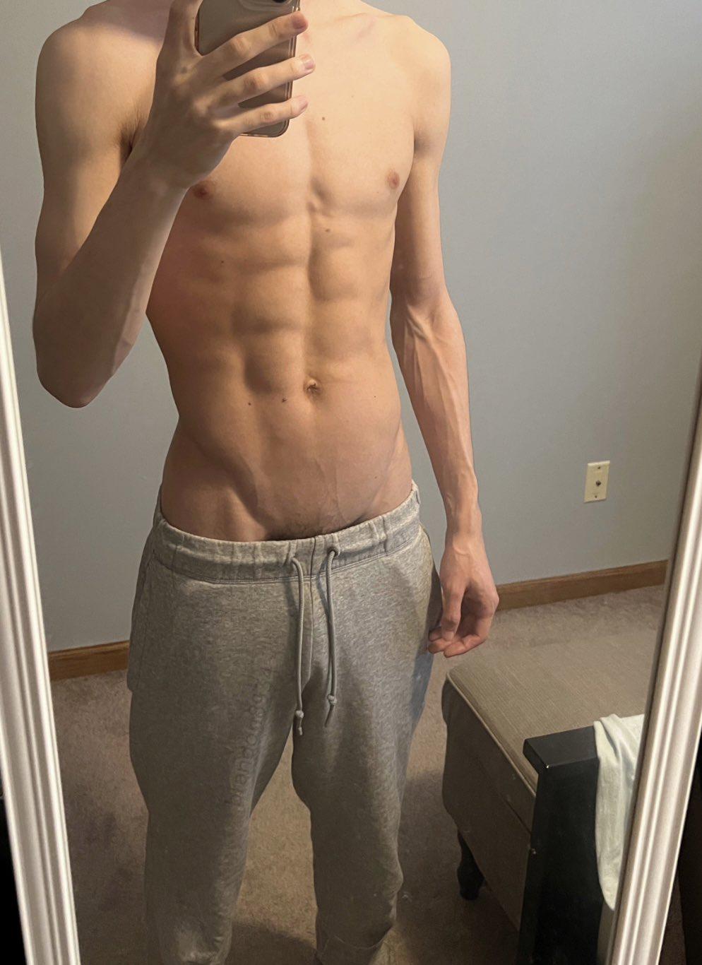 Best pic from r/BoysWithAbs