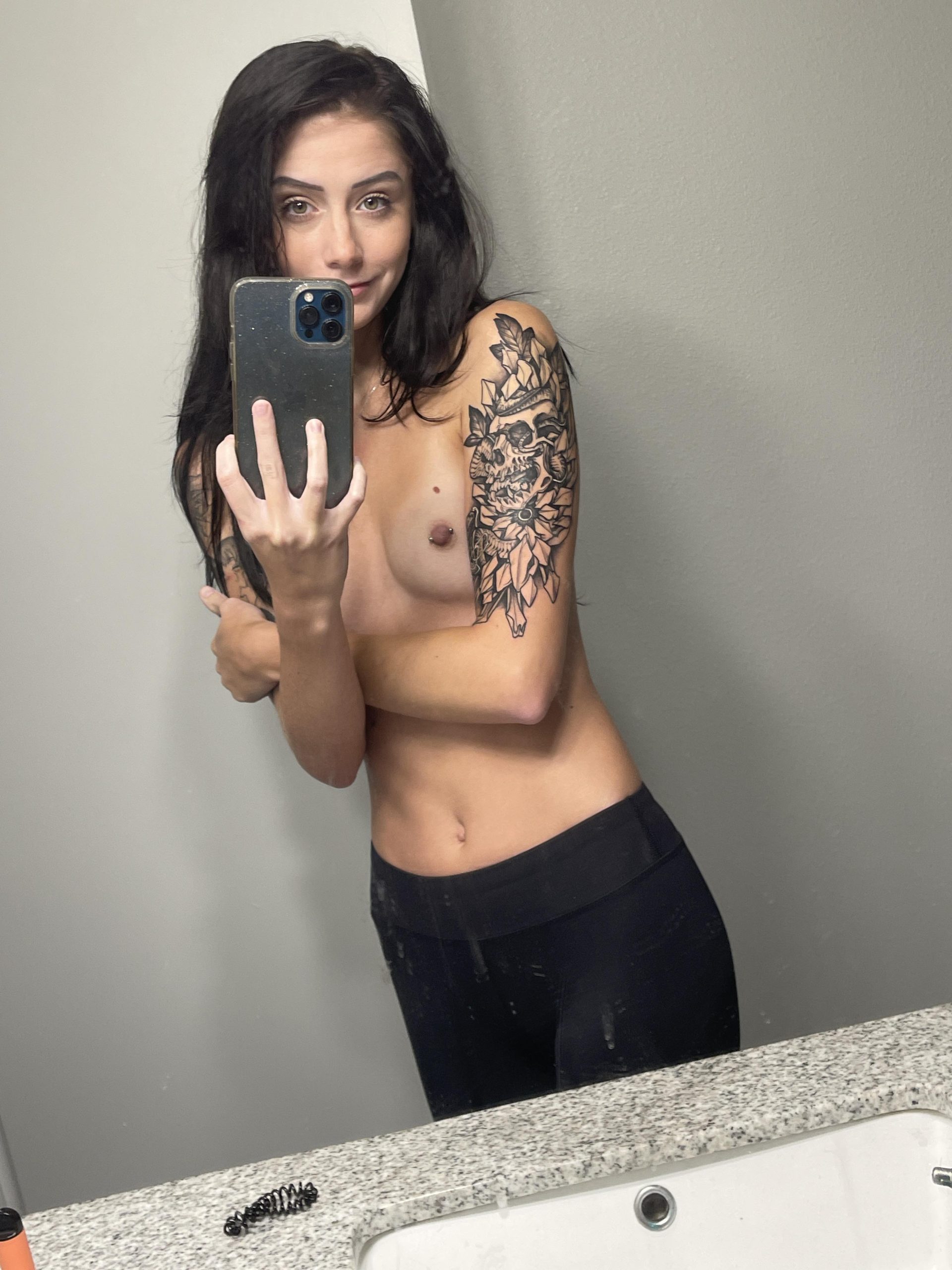 Best pic from r/Hotchickswithtattoos