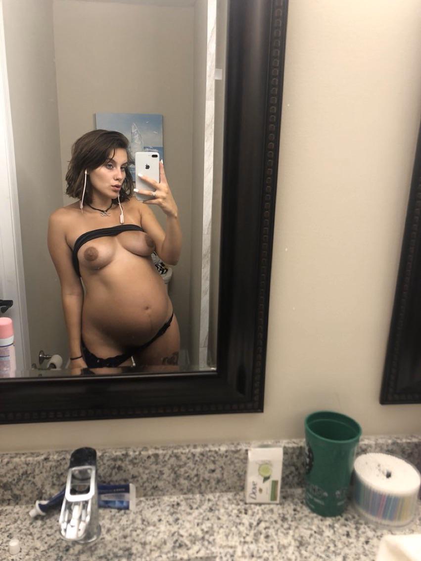 Best pic from r/NSFW_pregnant