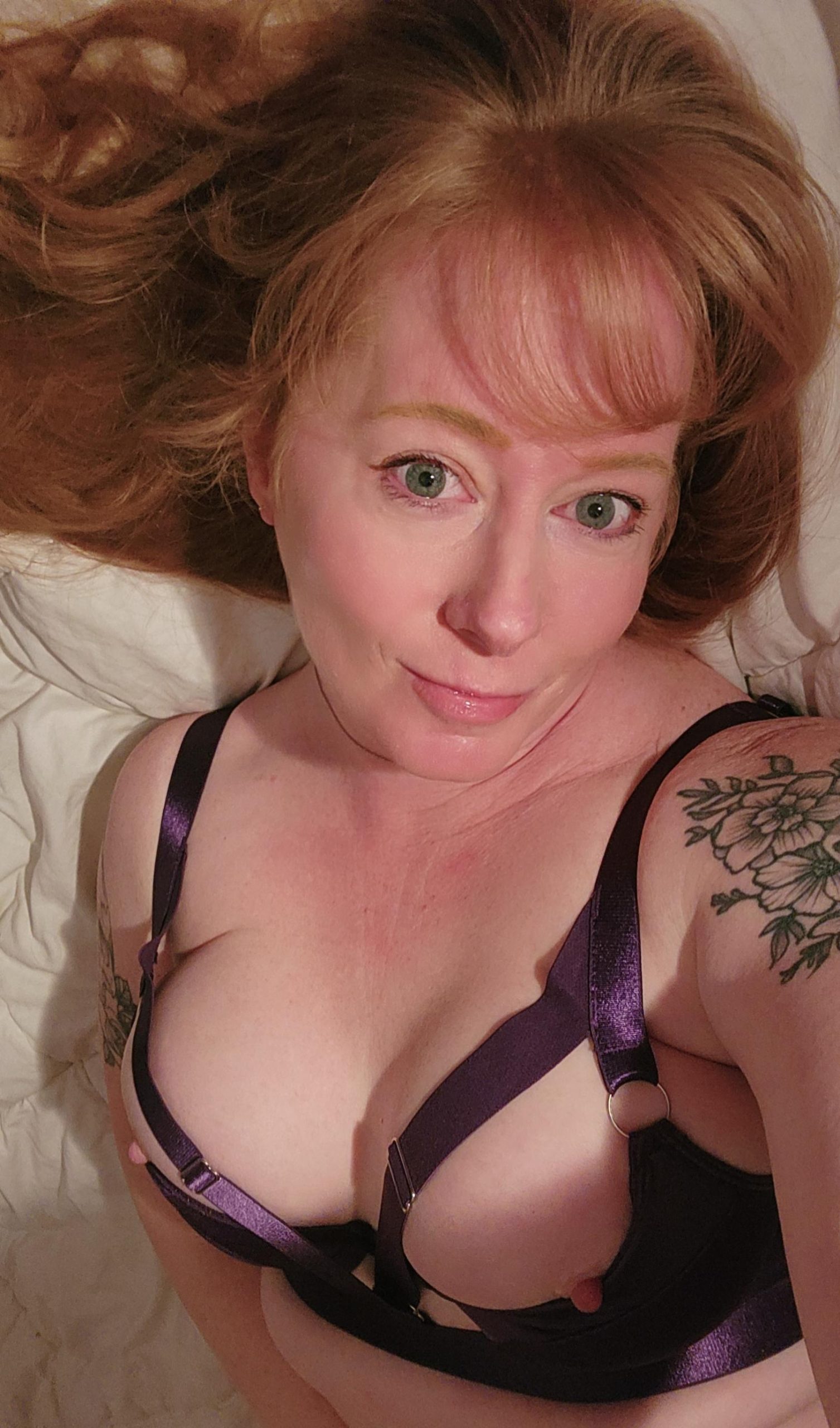 Best pic from r/RedheadsInLingerie