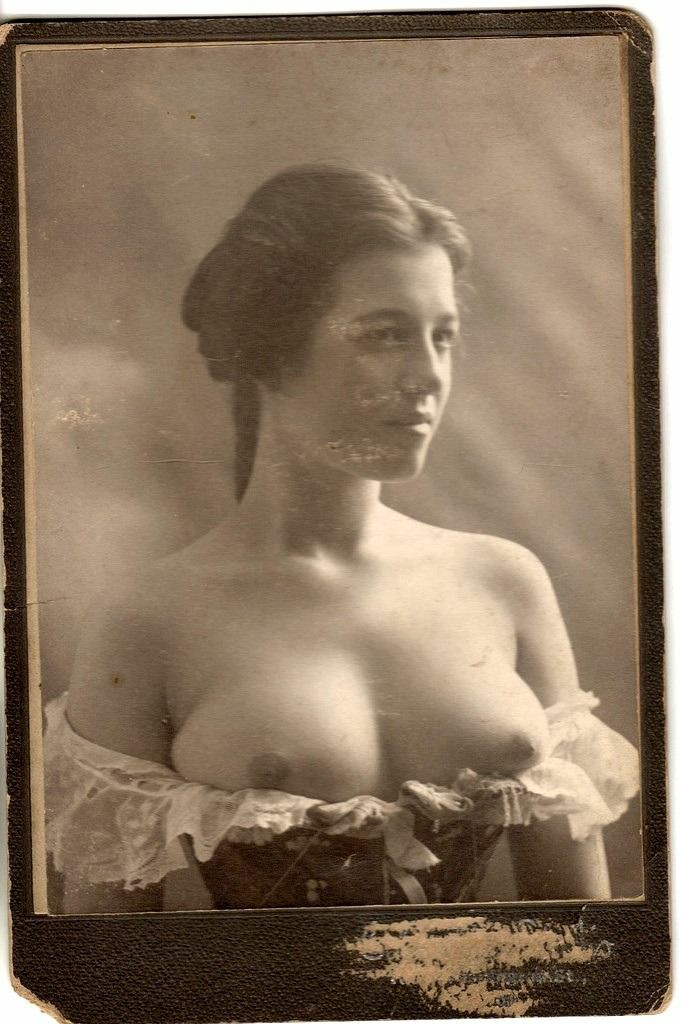 Best pic from r/VintageErotica