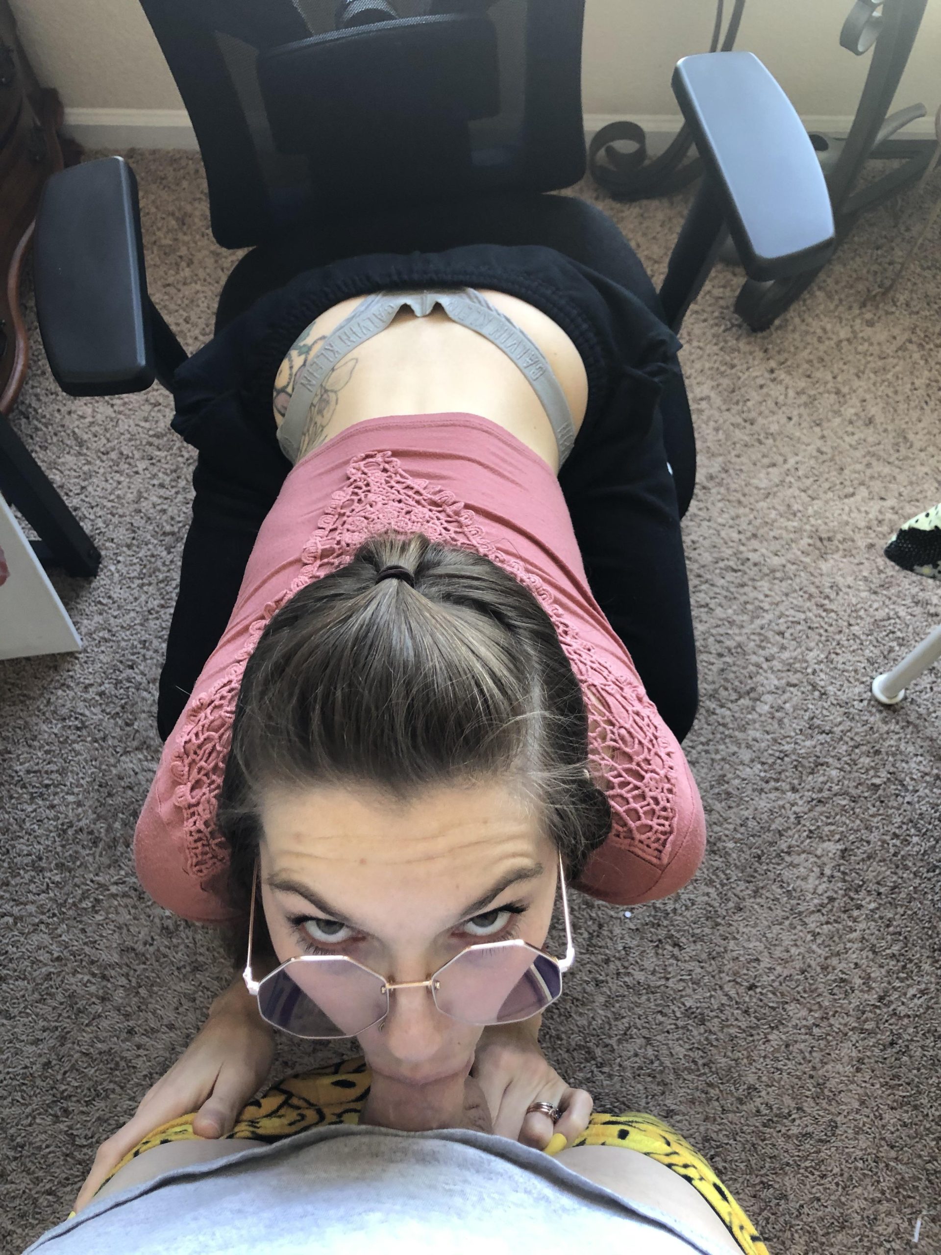 Best pic from r/WhaleTailBlowjobs