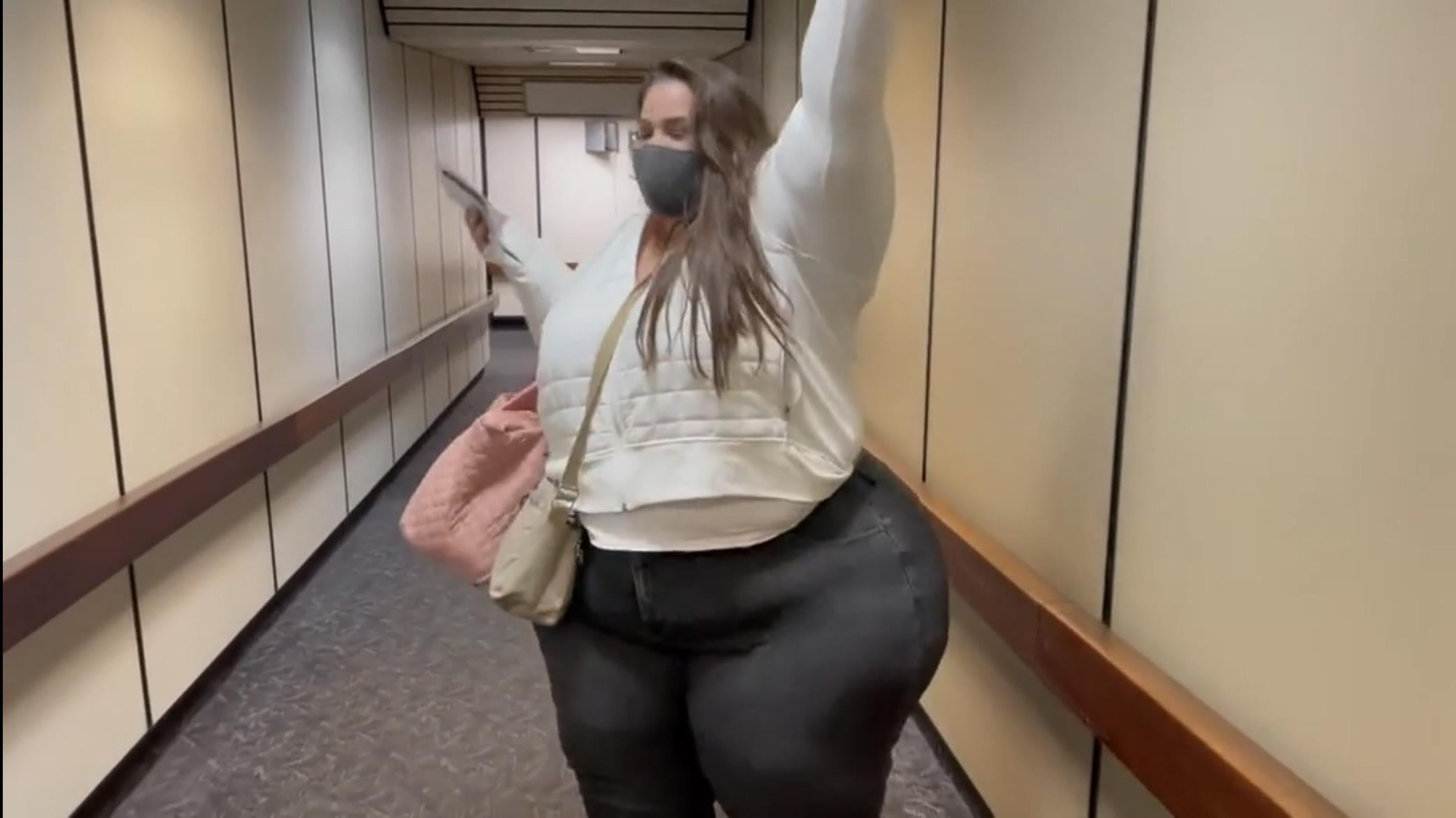 New video on her site. She’s so big!