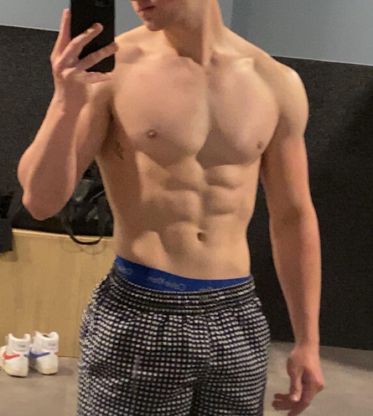 BoysWithAbs