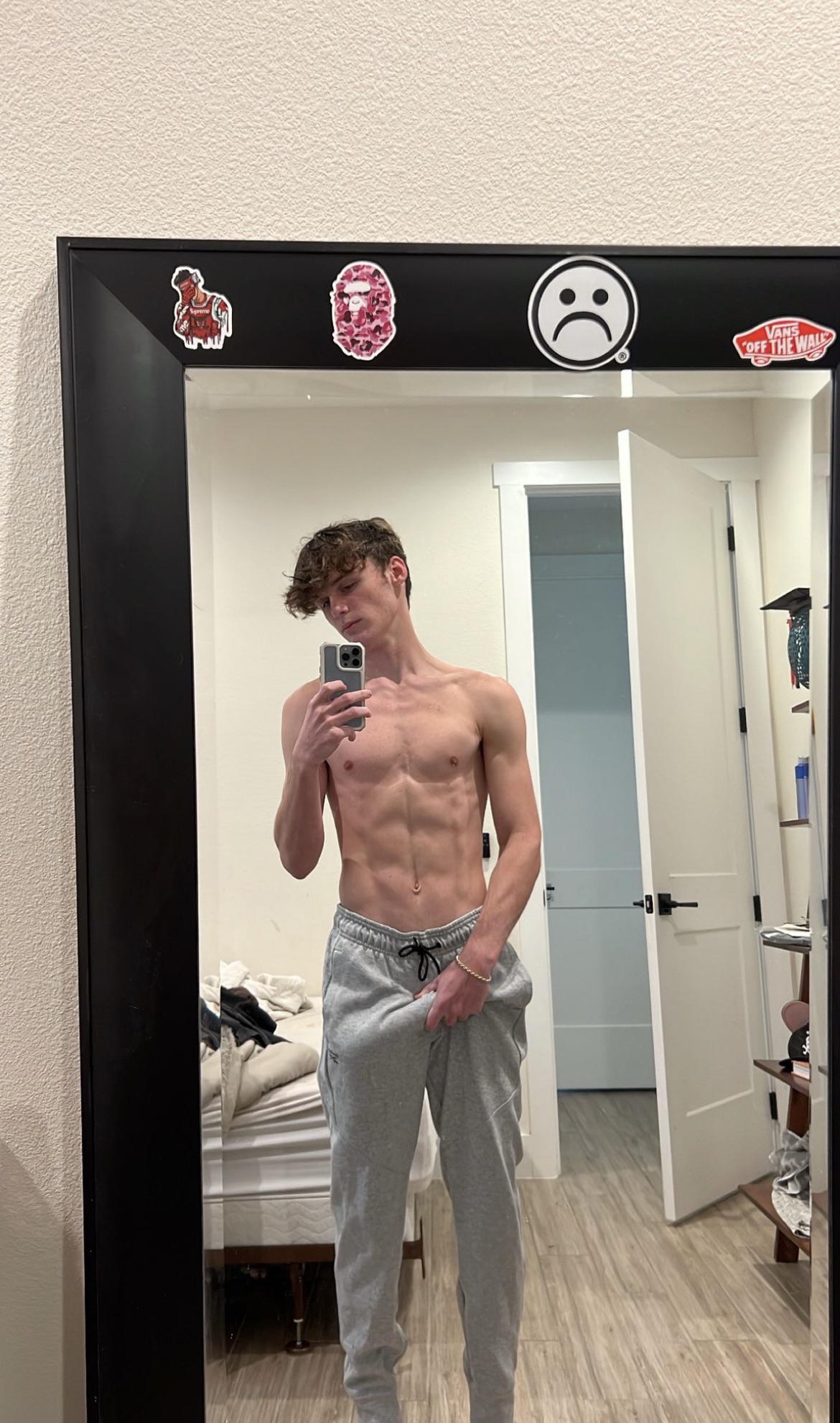 BoysWithAbs