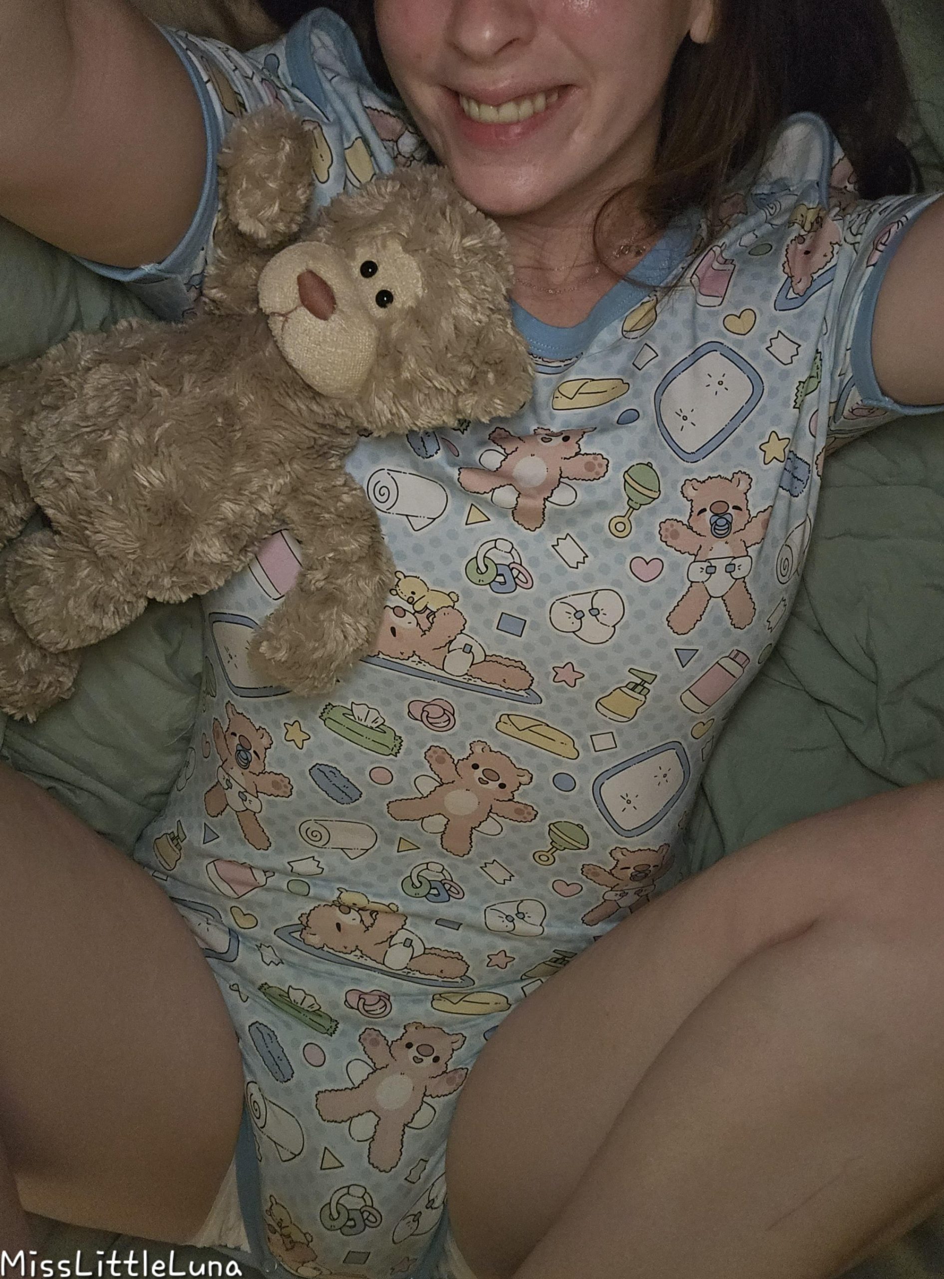 matching onesie with Mr Pebbles 🧸