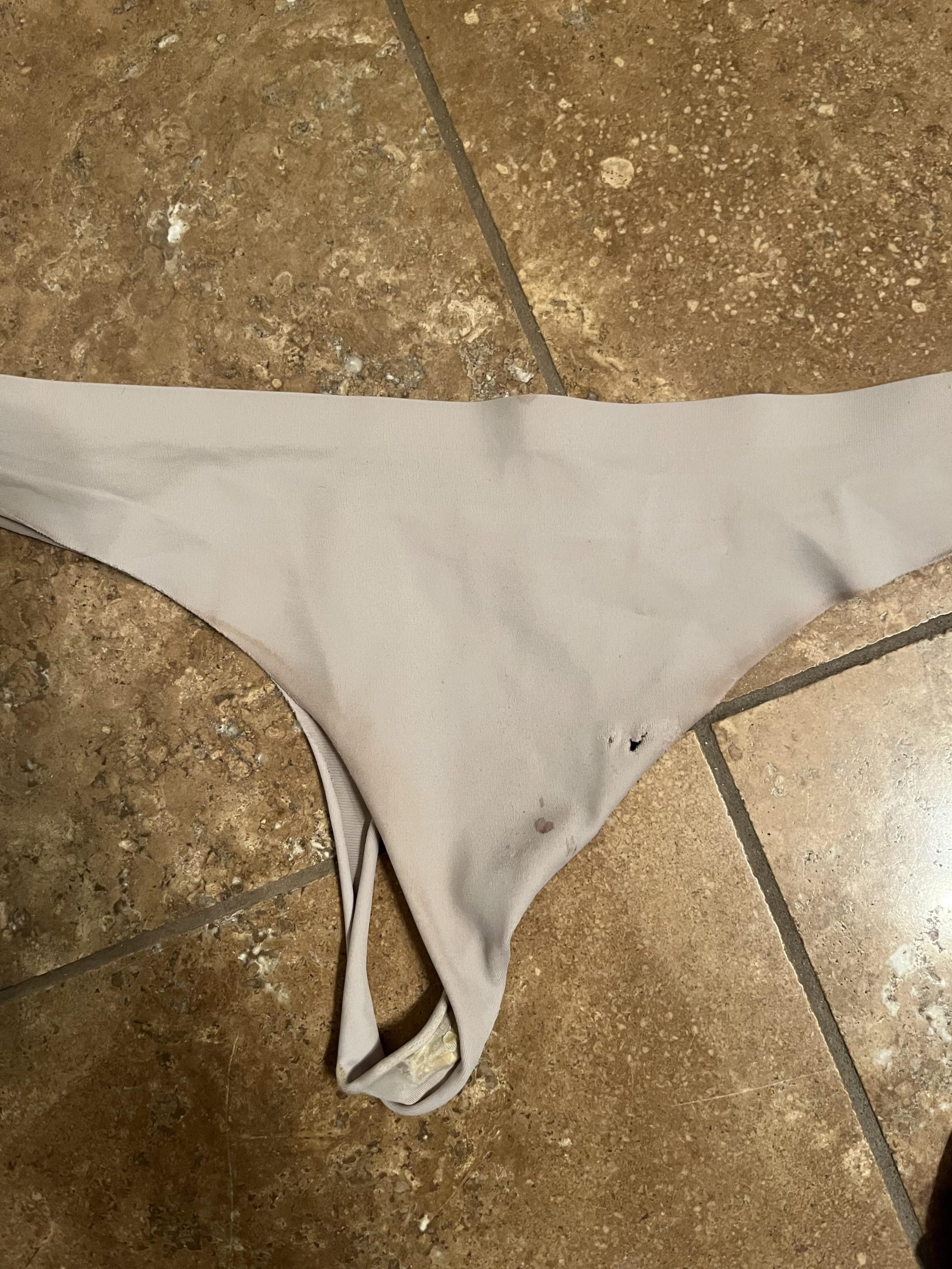 My 19 year old cousins thongs when we went on a family trip🤤💦