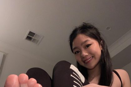 FeetToesAndSocks