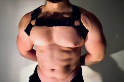 GayMuscleWorship