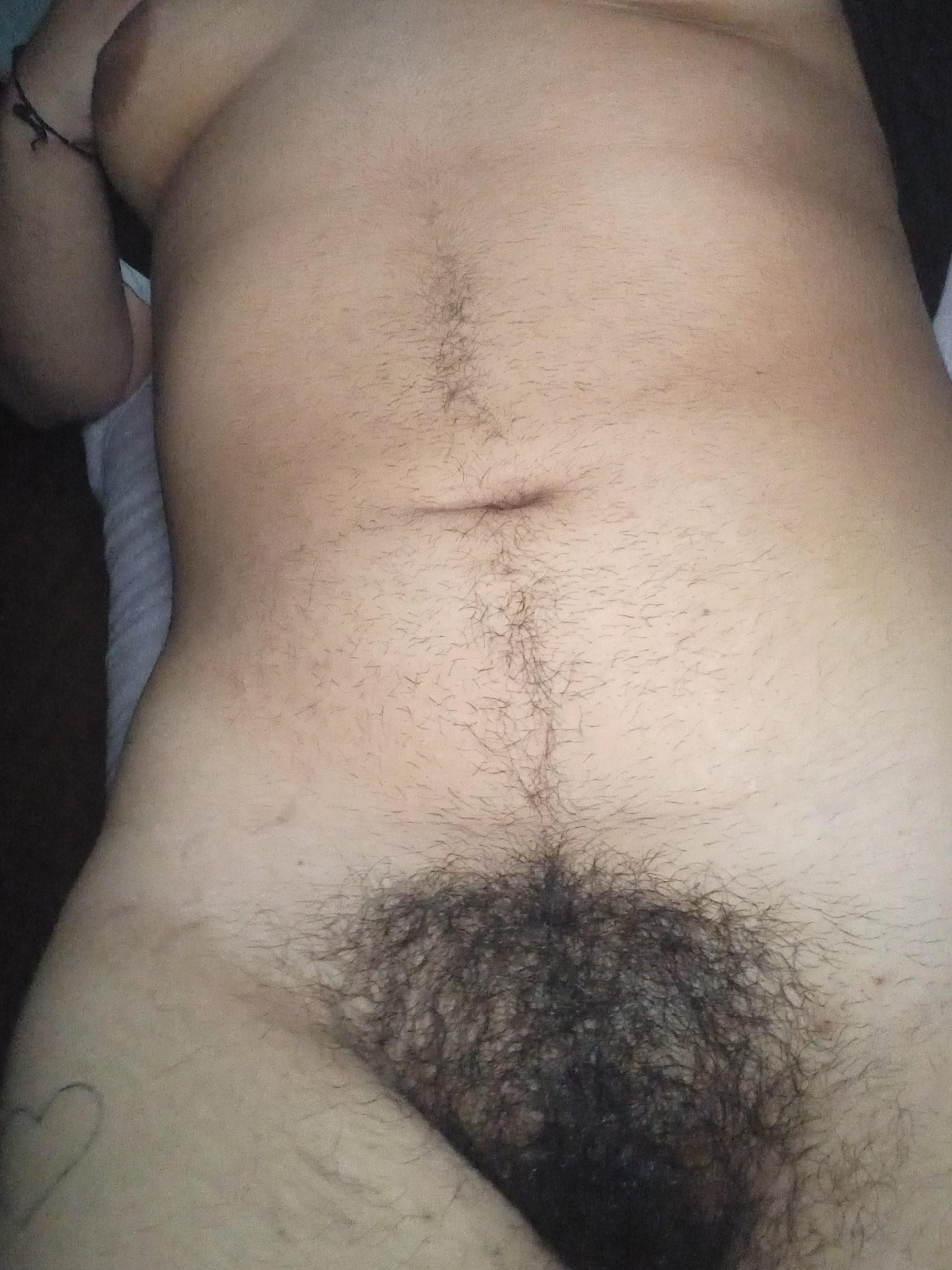 is my happy trail sexy to you?🥺🥺