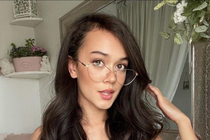 GirlswithGlasses