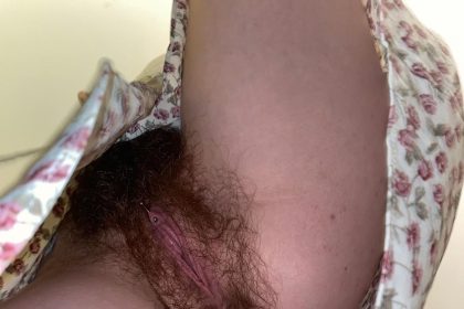 HairyPiercedPussy