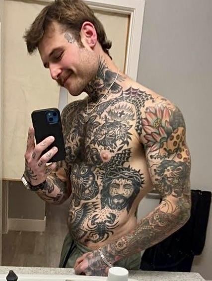 hotguyswithtattoos