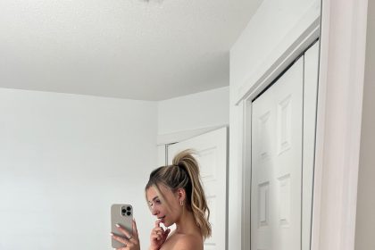 MirrorSelfie