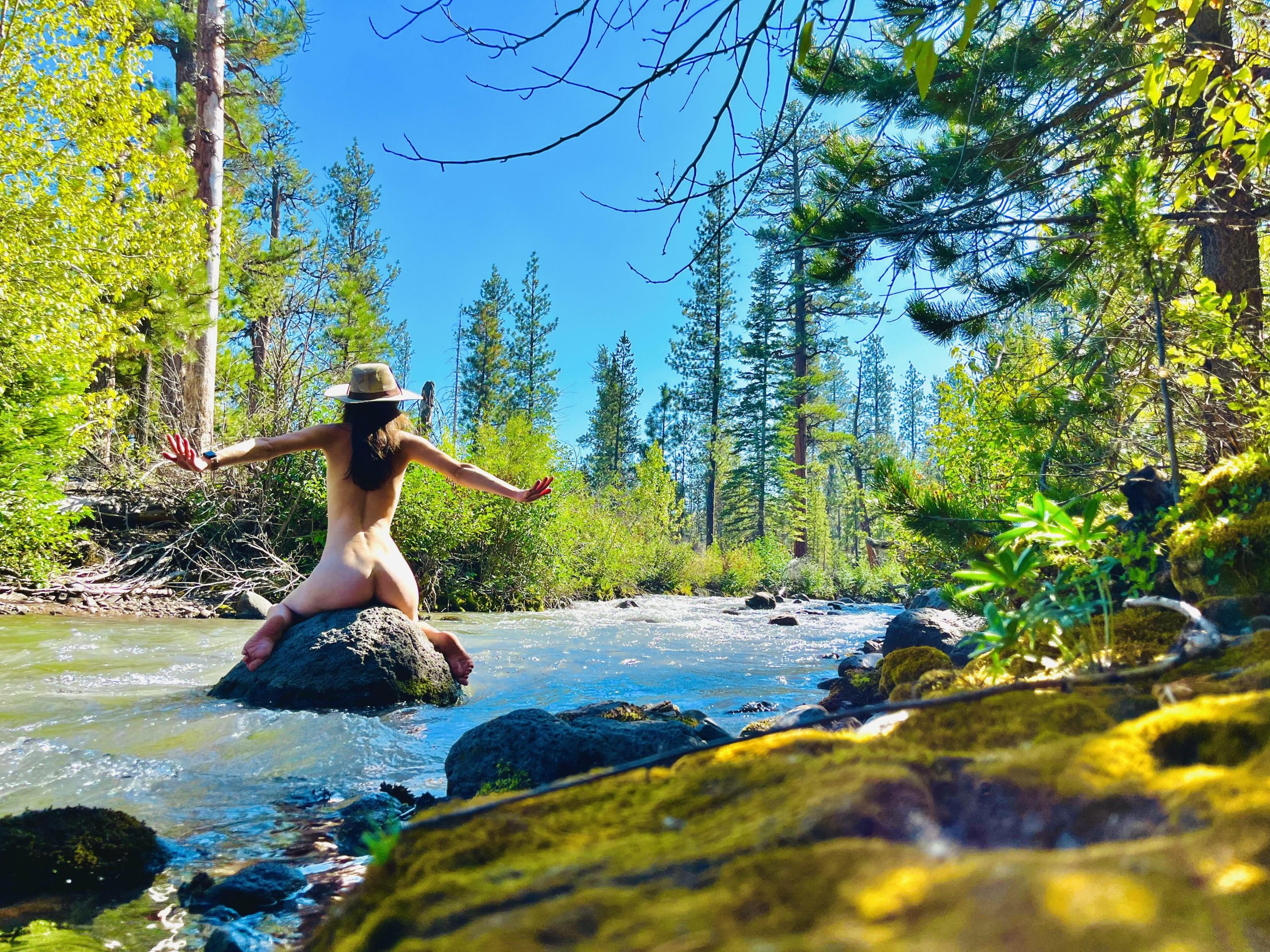 Deschutes National Forest-NSFW nudity