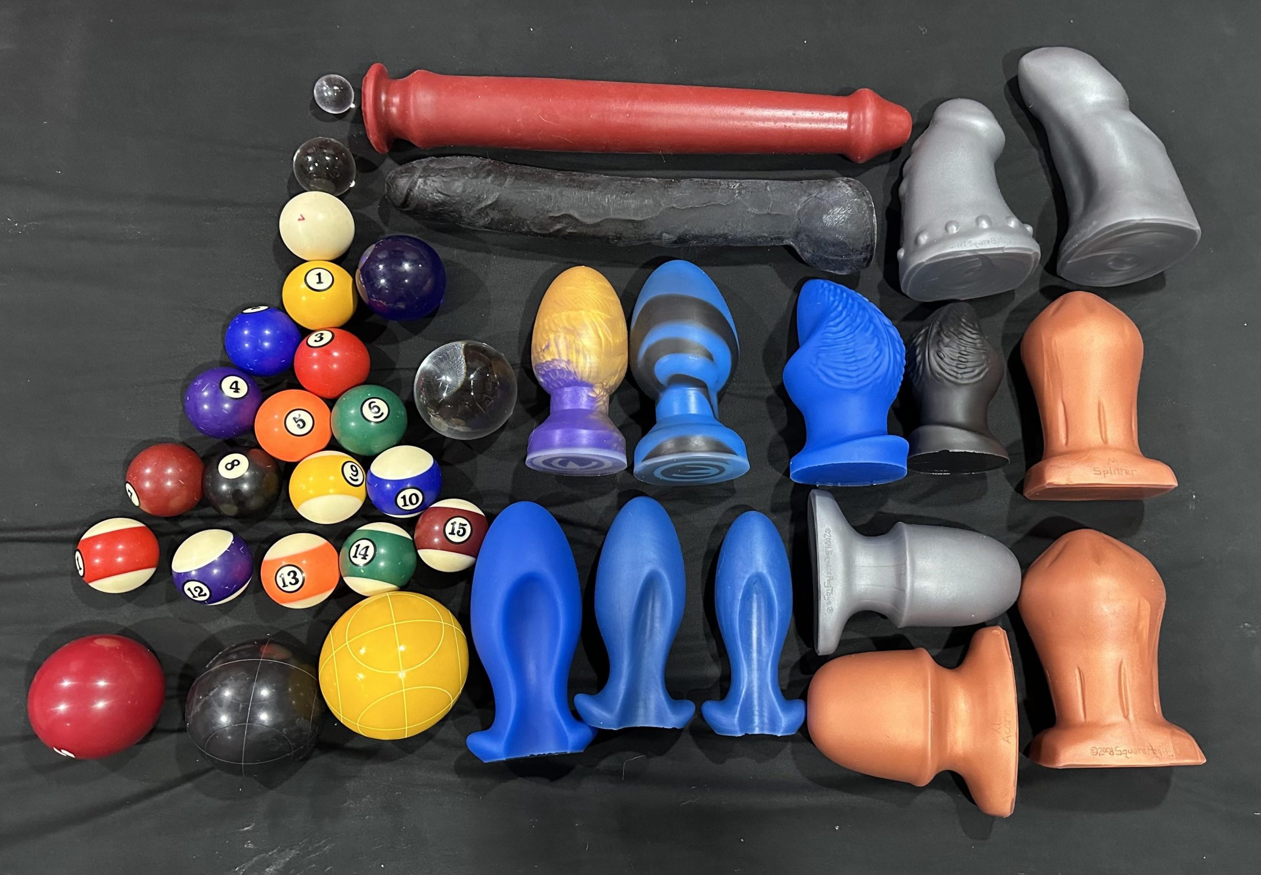 Here are (almost) all my anal-insertable toys.