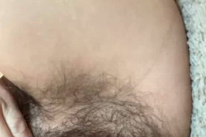 HairyPussySpread