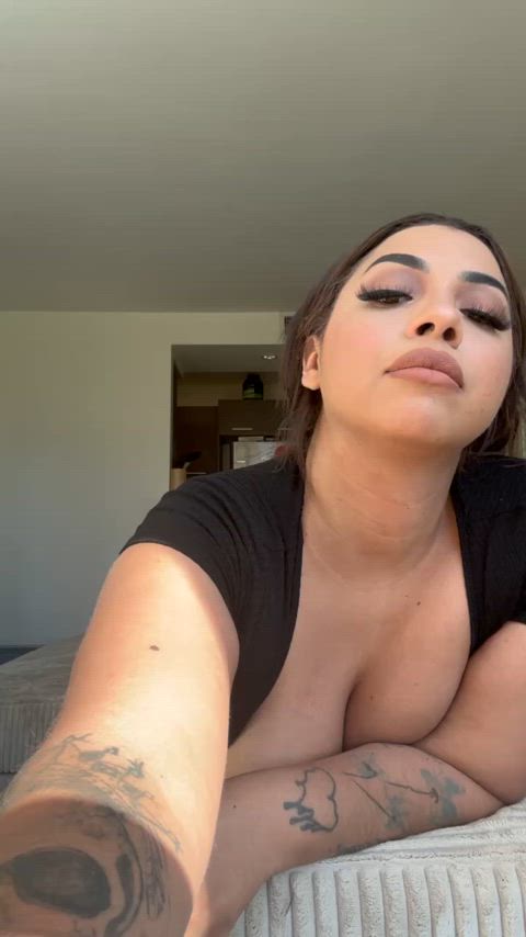 LatinaMilfs