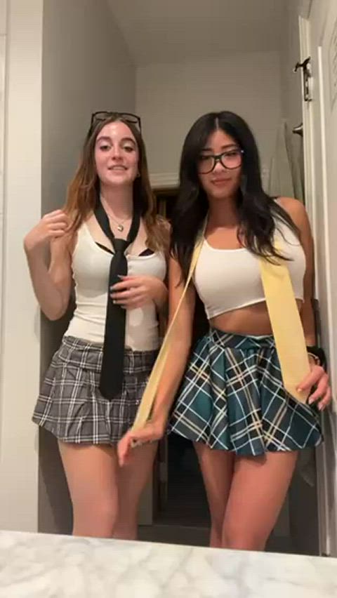 SchoolGirlMiniSkirts